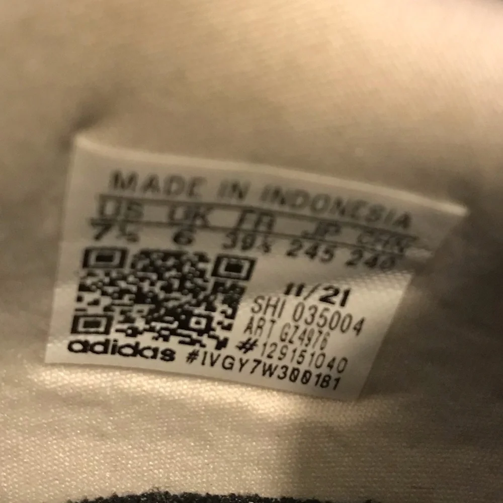 💎✨ New ✨💎 ADIDAS tennis shoes - Picture 4 of 9